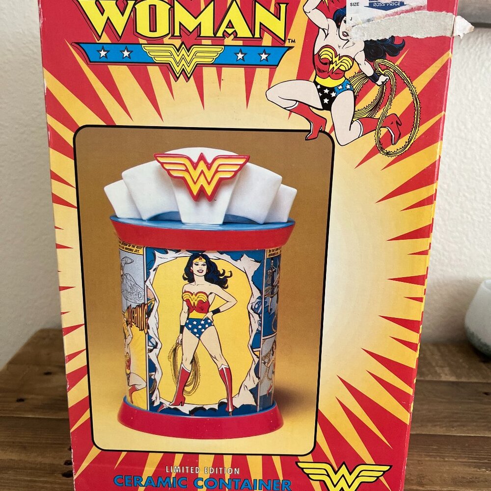 Wonder Woman Limited Edition Tin / Ceramic Container